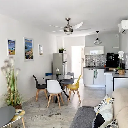 Apartment T2 Renove, Climatise Au Coeur De La Faviere Avec Parking Et Terrasse/jardinet Exposes Sud-est. - Fr-1-610-87 Bormes-les-Mimosas